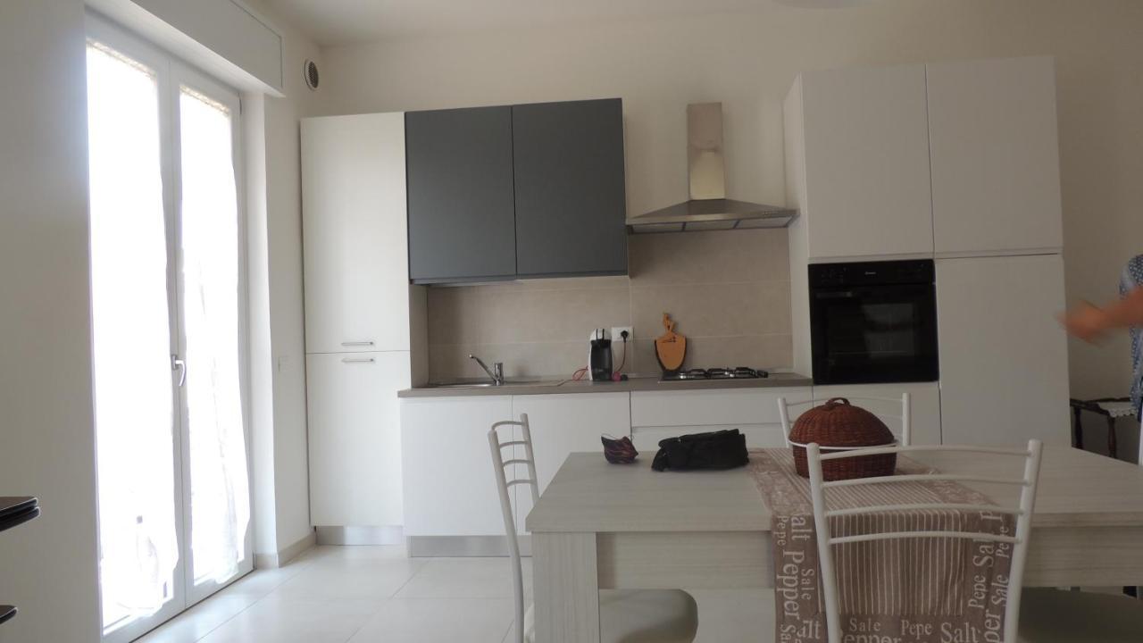 Casa Vacanza Mariateresa Valeggio sul Mincio Bagian luar foto